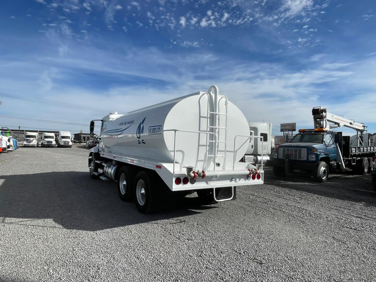 pipa 16,000 litros pipa 16,000 litros