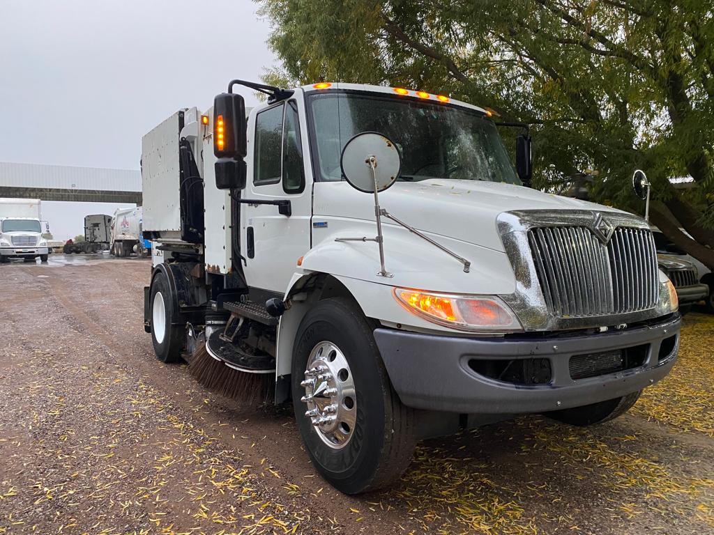 camiÓn con equipo barredor camiÓn con equipo barredor