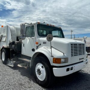 camiÓn con equipo barredor