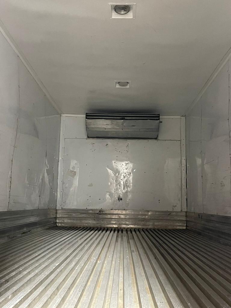 camiÓn con caja refrigerada camiÓn con caja refrigerada