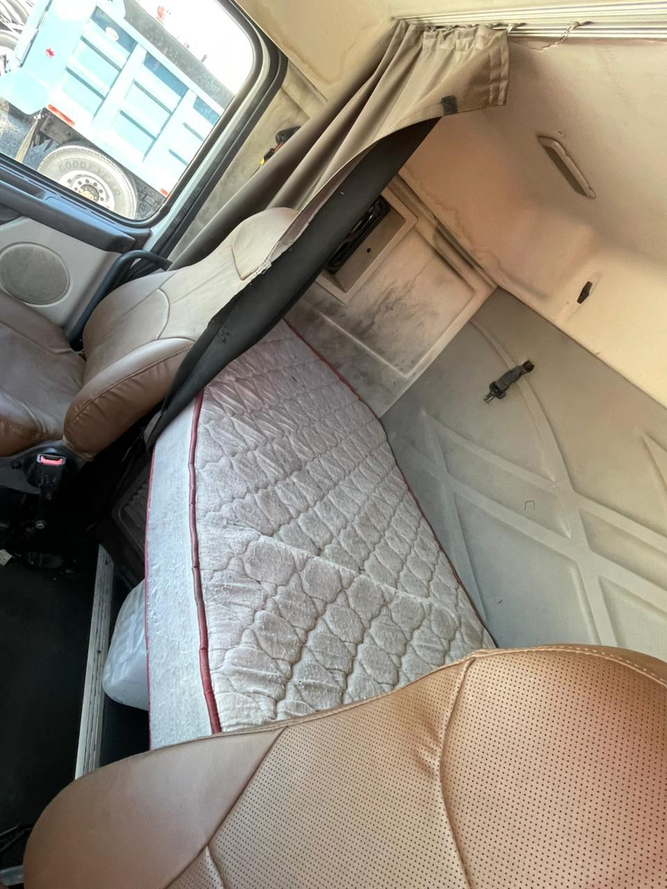 camion de dos ejes camion de dos ejes