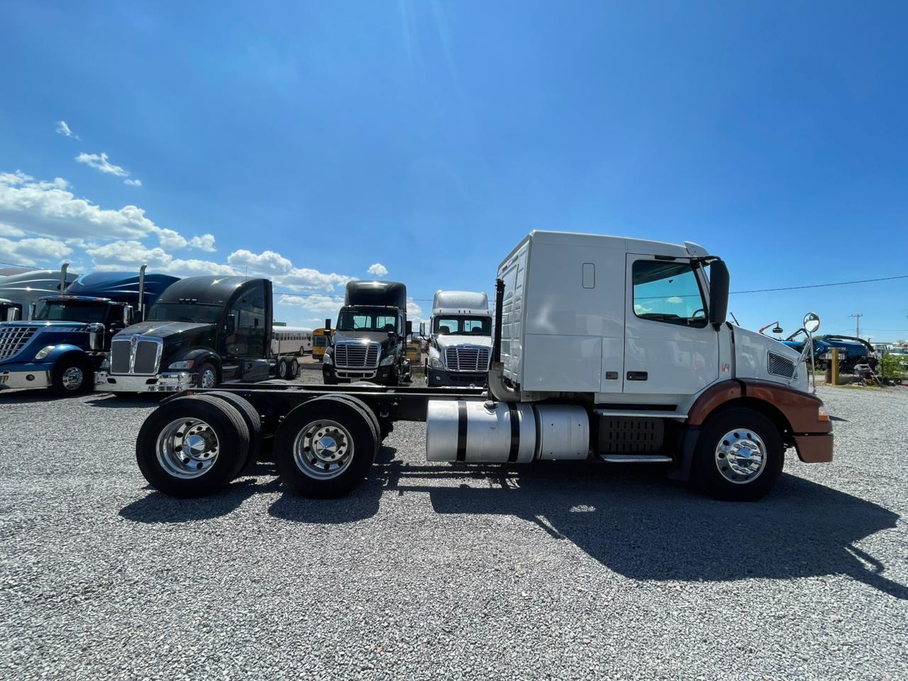camion de dos ejes camion de dos ejes